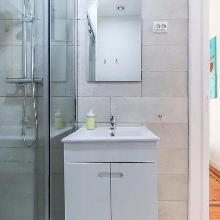 Portucale ! Olaias Design With Terrace Апартаменты