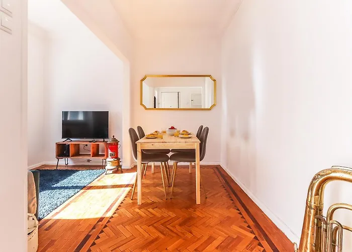 Portucale ! Olaias Design With Terrace Apartment Lisbon