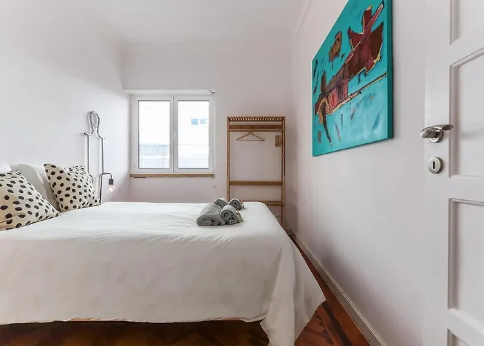 Apartment Portucale ! Olaias Design With Terrace Lisbon